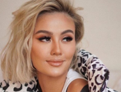 Terjebak Konflik Timur Tengah, Agnez Mo Pilih Buka Puasa Bareng KJRI di Dubai
