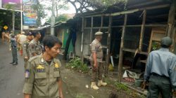 Bangli di Bantaran Sungai Margamulya Akhirnya Ditertibkan