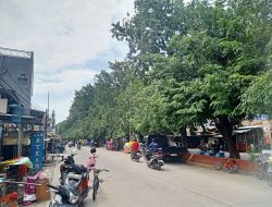 Taman di Kalibaru Timur Medan Satria Tertutup Parkir Liar