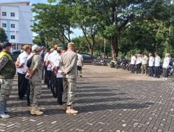 Tiga Pilar Mustikajaya Tertibkan Baliho dan Spanduk Tanpa Izin