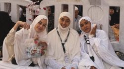 Kimberly Ryder Berangkat Umrah di Ramadan, Siap Puasa di Tengah Cuaca Arab Saudi