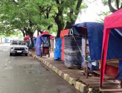 PKL Menjamur di Taman Permata Cikunir, Kelurahan Jatikramat Siapkan Penataan