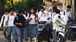 Disdik Kota Bekasi Kaji Terkait Larangan Siswa Bawa Motor ke Sekolah