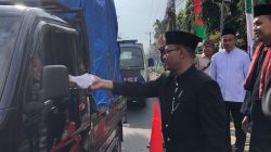 Semarak HUT ke-29 Kota Bekasi, DPRD Kota Bekasi Berbagi Takjil kepada Masyarakat di Bulan Suci Ramadhan 1447 Hijriah