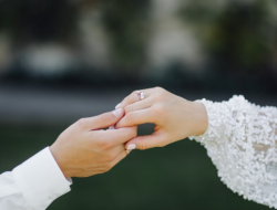 Trik Menjawab Pertanyaan Keluarga Soal ‘Kapan Nikah’ Tanpa Canggung Saat Lebaran