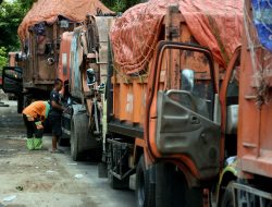 Imbas Macet Parah dan Bau Menyengat, Ketua Komisi II Desak Truk Sampah DKI Dilarang Masuk Sebelum TPST Bantargebang Beres