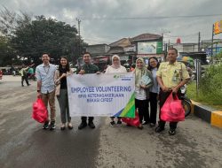 BPJS Ketenagakerjaan Bekasi Cifest Gelar Employee Volunteering Berbagi Takjil di Bulan Ramadan.
