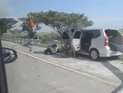 Mobil Pemudik Asal Bekasi Hantam Guardrail di Tol Pejagang-Pemalang, Seluruh Penumpang Selamat