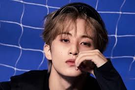 10 Tahun Berakhir, Mark Lee Pilih Hengkang dari SM Entertainment