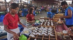 Demi Bertahan, Perajin Tempe dan Tahu di Kabupaten Bekasi Perkecil Ukuran hingga Rumahkan Pekerja