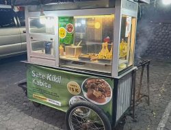 Pedagang di Kemang Pratama Bekasi Tak Bisa Berjualan Gara-gara Gerobaknya Diduga Dijual Jukir 