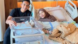 Sah Jadi Ayah! Rizky Ridho dan Sendy Aulia Sambut Kelahiran Putra Pertama