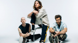 LANY Siap Guncang Jakarta 2 Hari dalam ‘Soft World Tour 2026’, Simak Rincian Harga Tiket dan Jadwalnya!