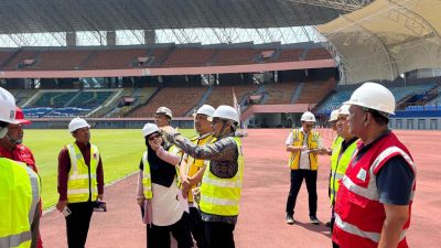 Disbudpora dan Komisi II DPRD Tinjau Perbaikan Stadion Wibawa Mukti, Progres Capai 43 Persen