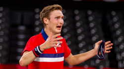 Viktor Axelsen Umumkan Pensiun dari Dunia Bulu Tangkis Akibat Cedera Punggung Kronis