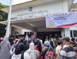 Miskomunikasi Sempat Panaskan Antrean Bantuan Pangan di Kayuringin Jaya
