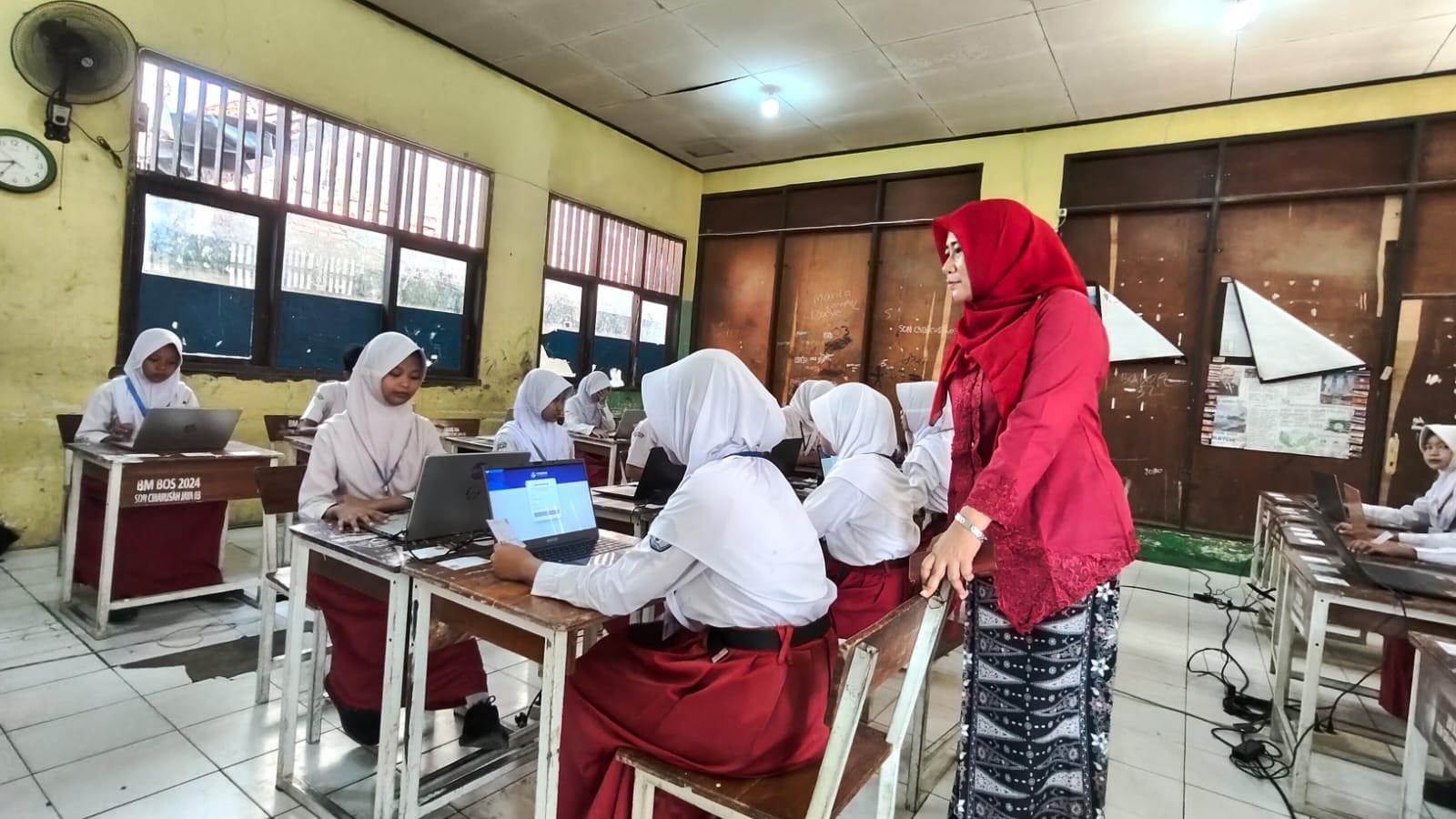 Pelaksanaan TKA di SDN Cibarusah Jaya 03 Berjalan Lancar