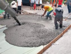 Jalan Aster Raya Kotabaru Akhirnya Dicor Setelah Bertahun-tahun Rusak