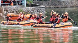 30 Regu Adu Ketangkasan Dayung di Situ Rawa Binong