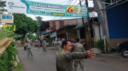 Spanduk Liar Bikin Camat Jatisampurna Murka