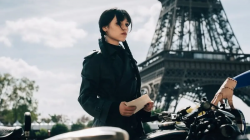 Tampilan Perdana Wednesday Season 3 Bawa Nuansa Misterius di Paris