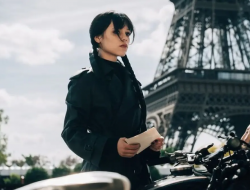 Tampilan Perdana Wednesday Season 3 Bawa Nuansa Misterius di Paris