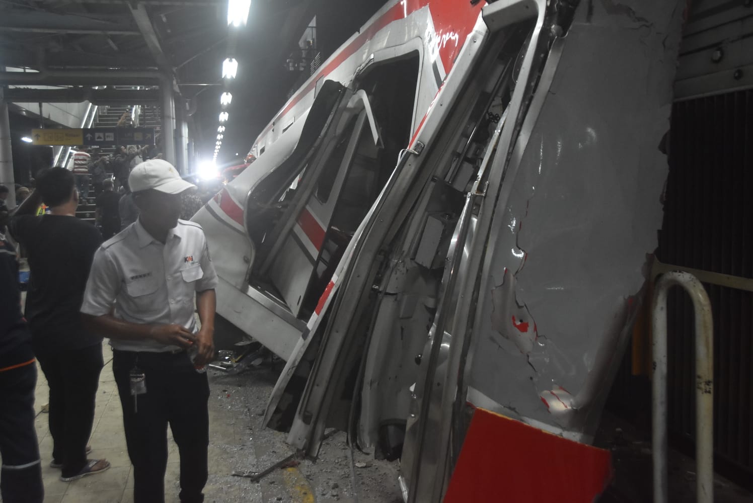 Korban Tewas Kecelakaan Kereta di Bekasi Timur Bertambah Jadi 14 Orang