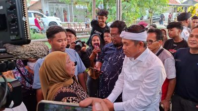 KDM Kunjungi Rumah Duka Guru Korban Tabrakan Kereta, Janji Jamin Biaya Pendidikan Anak hingga Kuliah