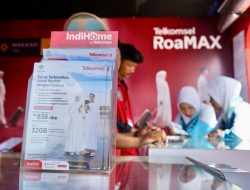 Jemaah Haji dari Kloter Jawa Barat Makin Tenang Beribadah Pakai RoaMAX Haji Telkomsel, Kuota Hingga 42GB, termasuk 2GB di Indonesia + 1GB di 13 Negara Transit