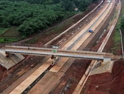 Keterlambatan Pembayaran Ganti Rugi Lahan Terdampak Tol Japek II Selatan Dinilai Rugikan Masyarakat