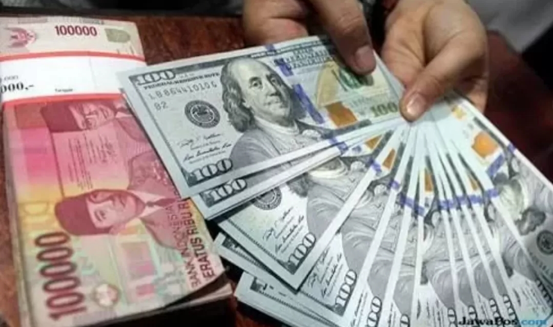 Rupiah Dibuka Melemah, Hari Ini Tembus Rp17.400 per Dolar AS