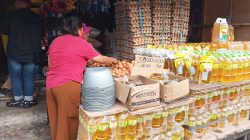 MinyaKita Ditinggalkan Konsumen di Pasar Baru Bekasi