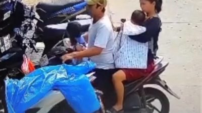 Pria Bertopi Bawa Istri dan Anak Curi Belanjaan Daging Ayam di Jatimulya Bekasi