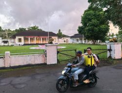Masuk Istana