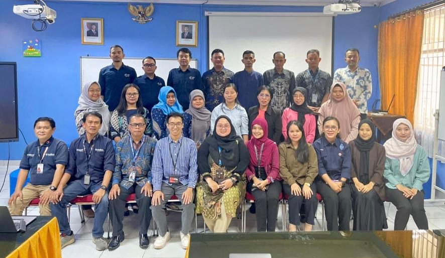 Bimtek Pijar by Telkom Indonesia di SMK Yadika 6 Berjalan Lancar, Dukung Pelaksanaan Ujian Bersama Regional