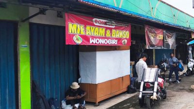 Pedagang Bakso di Kabupaten Bekasi Terjepit Lonjakan Biaya Produksi