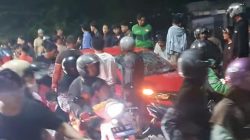 Pengemudi Brio Diamuk Massa di Bekasi Selatan Usai Tabrak Lari, Bermula Kepergok Hendak Mesum