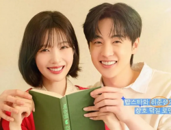 Joy Red Velvet dan Kim Hyun Jin Pamer Chemistry Manis di Poster Terbaru Drama ‘One of a Kind Romance’