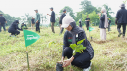 Go Green! Telkomsel Jaga Bumi Movement Tanam 2000 Pohon di Area Seluas 15,22 Hektare di Ciampea, Bogor bersama Masyarakat dan Komunitas