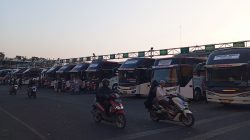Kelangkaan Solar Hambat Perjalanan Bus di Kota Bekasi
