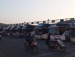 Kelangkaan Solar Hambat Perjalanan Bus di Kota Bekasi