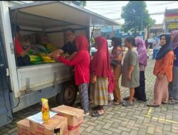 Pangan Murah di Sumur Batu Diserbu Warga