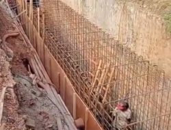 Saluran Air Longsor di Narogong Mulai Diperbaiki