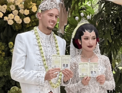 Jennifer Coppen dan Justin Hubner Resmi Menikah, Gelar Akad Bernuansa Adat Jawa di Bali