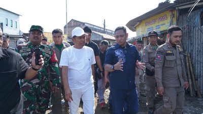 Plt Bupati Bekasi dan Dedi Mulyadi Tinjau Pasar Cikarang, Penataan Segera Dimulai