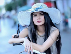 Karina Ranau Alami Trauma Berat Usai Diduga Didorong Pelanggan, Kondisi Kesehatan Masih Terganggu