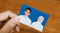 Dea Imut Pamer Foto Background Biru Bareng Kekasih, Kode Siap Menikah?