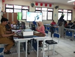 Server SPMB Kota Bekasi Eror di Hari Pertama Pendaftaran, Orangtua Minta Bantuan ke Sekolah
