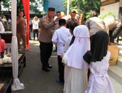 Peringati HUT ke-80 Bhayangkara, Polsek Bekasi Barat Tebar Kepedulian Sosial