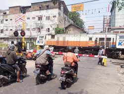 25 Penjaga Perlintasan Kereta di Kota Bekasi Bersertifikat